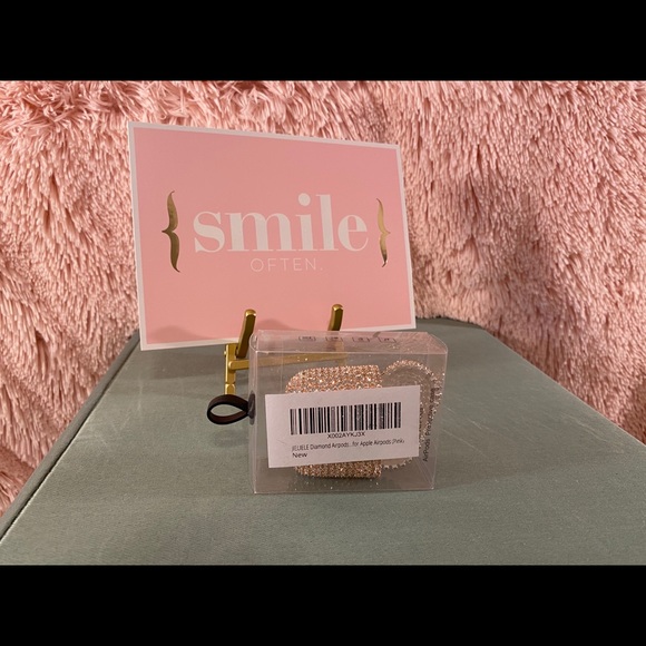 AirPod Sparkly air pods case - Picture 2 of 5